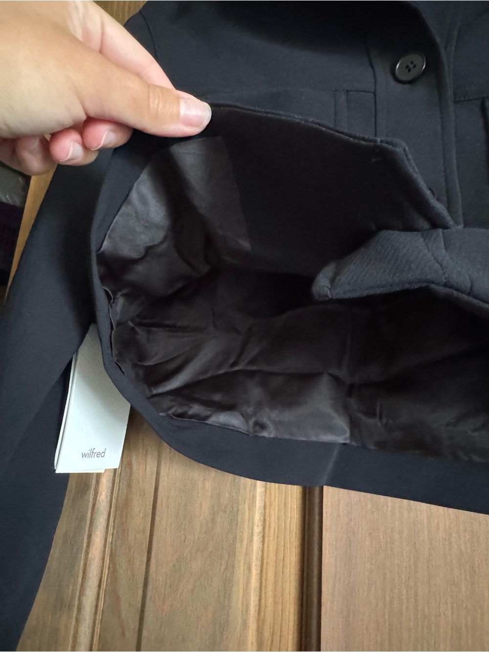 Aritzia Wilfred Little Cropped Jacket - Crepette™ in Black - Picture 5 of 6